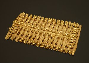 Fíbula peitoral com figuras de animais da Tumba de Barberini, Palestrina, Itália, c.625-600 aC (ouro)